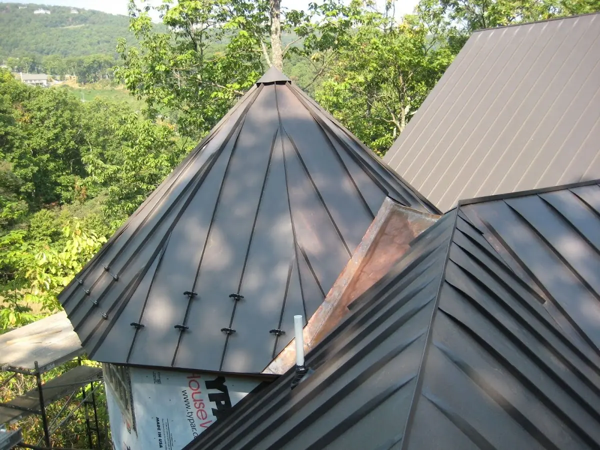 Professional Shingle Replacement & Repair by Craftsman Roofing in Exeter